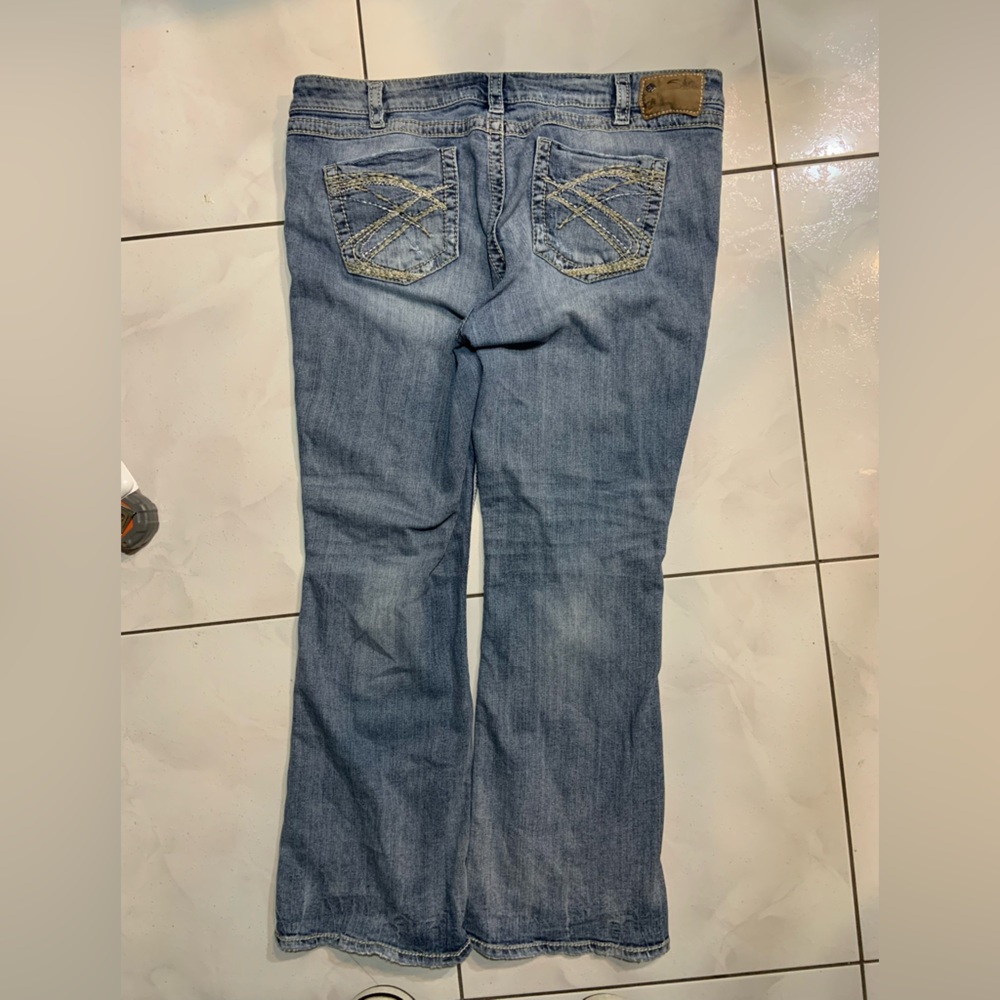 Silver Jeans Women's Boot Cut in Denim Blue